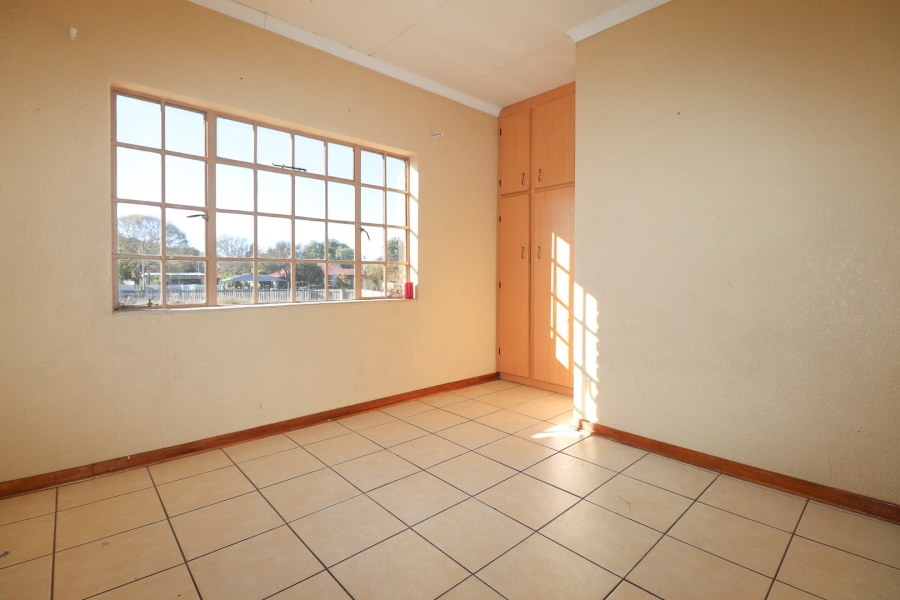 2 Bedroom Property for Sale in Elandia North West